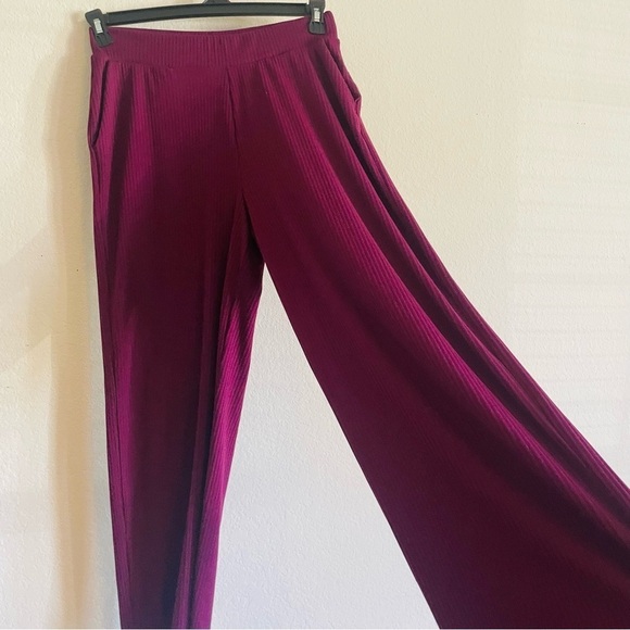 Time & Tru woman’s wide leg flowy pants size S ribbed pockets burgundy casual - Picture 8 of 8